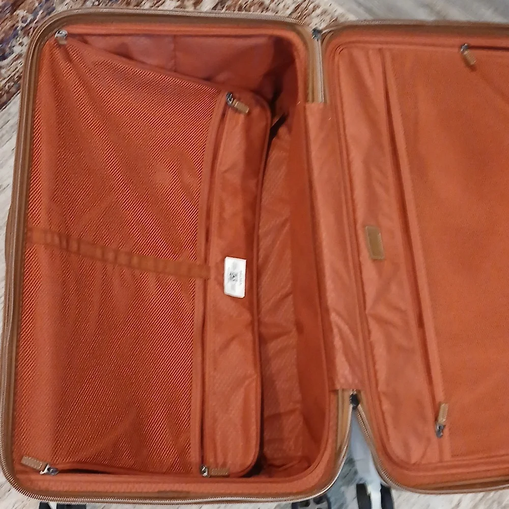 Delsey Chatelet Air 2.0 Medium Trunk Spinner Color: Angora